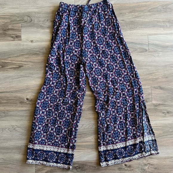 GiGiO Wide Leg Cropped Pants - Picture 6 of 9